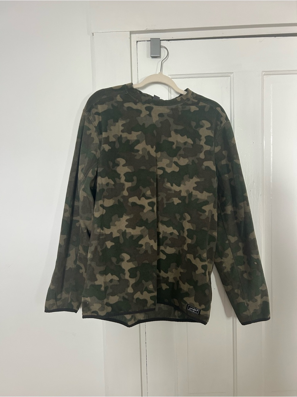 Eddie Bauer Women's Long Sleeve Camo Crewneck - Green/Brown